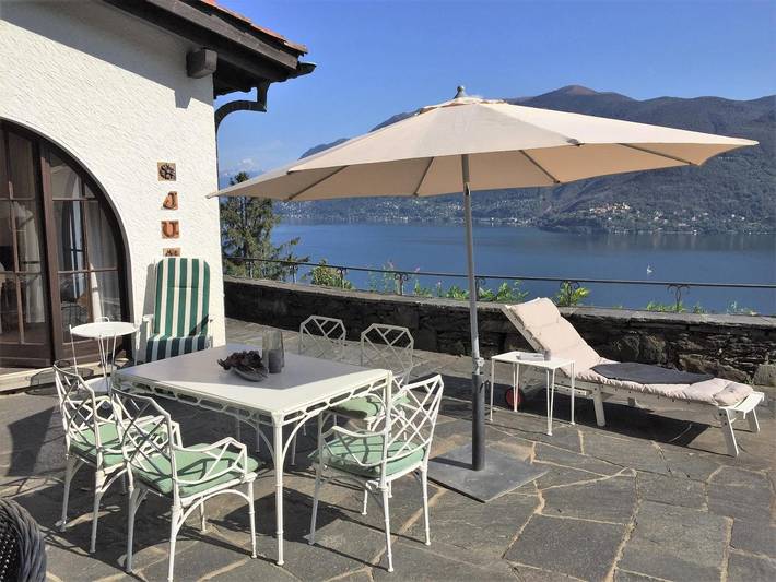 Ferienhaus für 6 Personen, mit Balkon und Terrasse sowie Pool und Seeblick in Brissago - 2