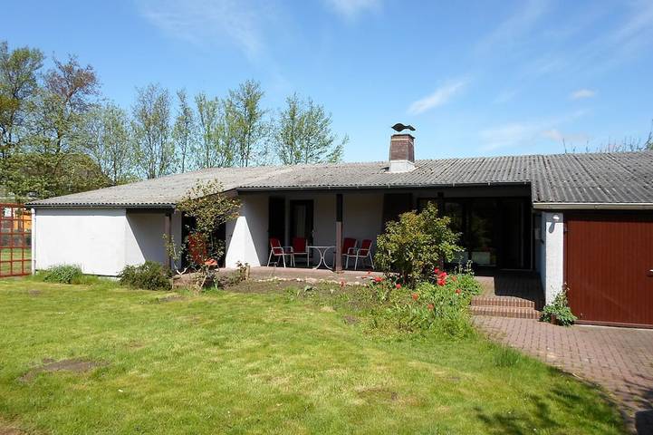 Ferienhaus für 6 Personen, mit Terrasse und Garten, mit Haustier in Büsumer Deichhausen