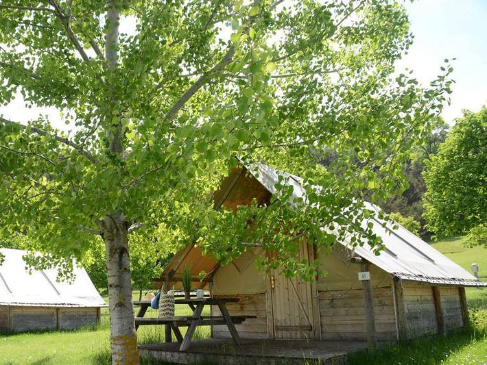 Tente pour 4 personnes, avec bassin pour enfant, adapté aux familles dans la Drôme - 2