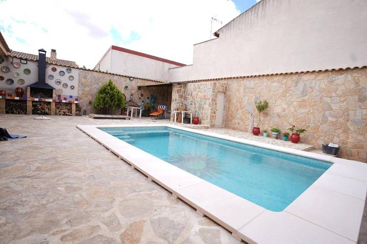 Apartamento para 10 personas, con Terraza y Piscina en Mota del Cuervo