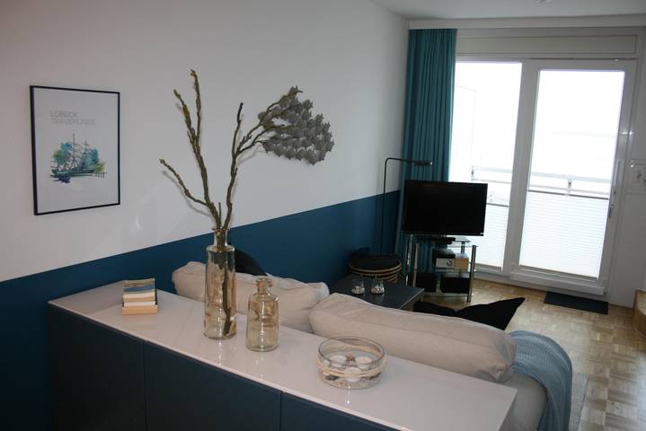 Ferienwohnung für 2 Personen, mit Balkon und Seeblick in der Lübecker Bucht