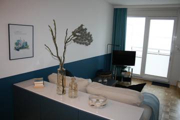 Ferienwohnung für 2 Personen, mit Seeblick und Balkon in der Lübecker Bucht