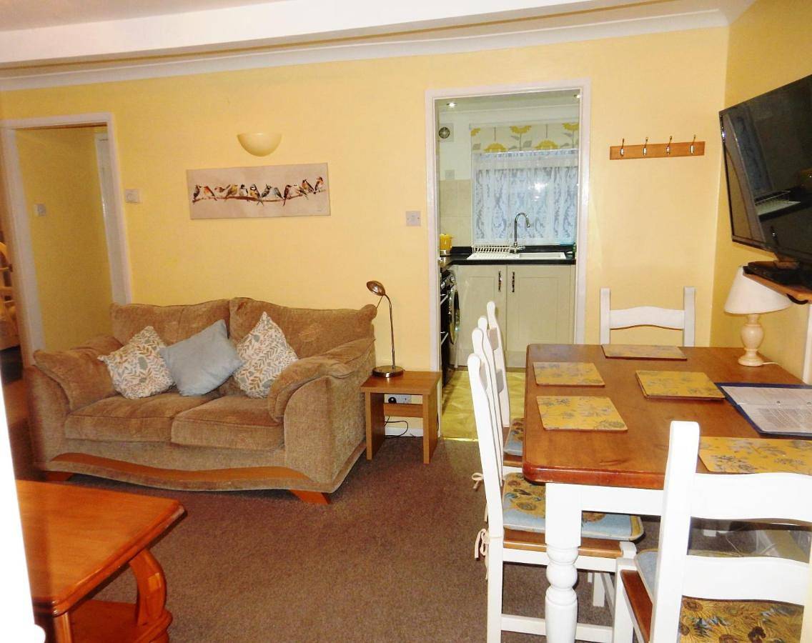 Sheena's Dartmouth Chalets in Dartmouth, Devon