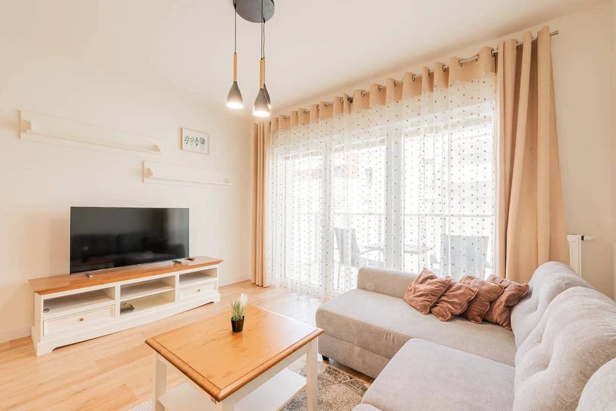 Ganze Wohnung, Cozy Apartment Near the Beach | Parking | Balcony in Pogorzelica, Powiat gryficki