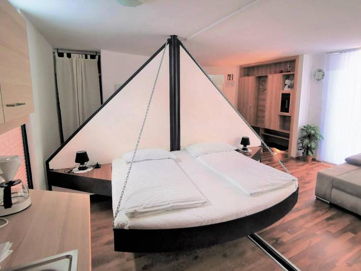 Wohnwagen für 2 Personen, mit Terrasse in Murtal - 2