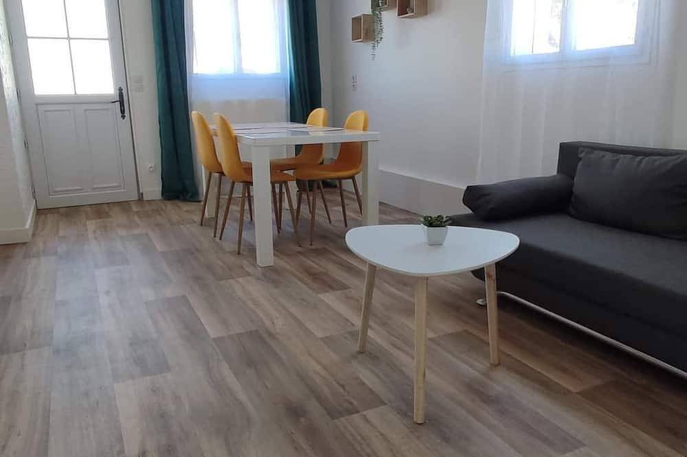 Detached house with enclosed garden in Abbeville (Somme), Región de Abbeville