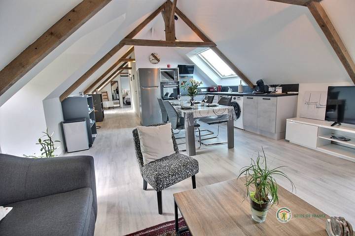 Gîte pour 4 personnes, avec Terrasse et Jardin à Hénansal