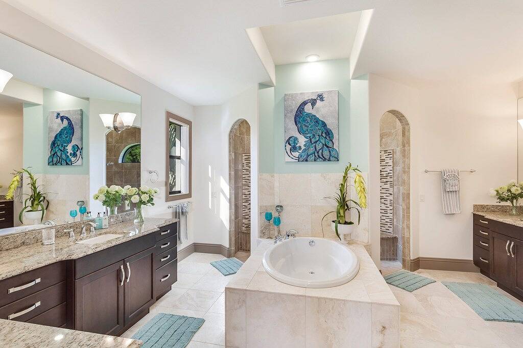 Paradise Luxurious Boater‘s Dream Pool & Spa Vacation Mansion - Royal Harbor in Naples (FL), Southwest Florida