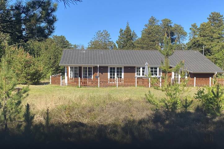 Ferienhaus für 10 Personen, mit Garten und Sauna sowie Terrasse und Whirlpool - 1
