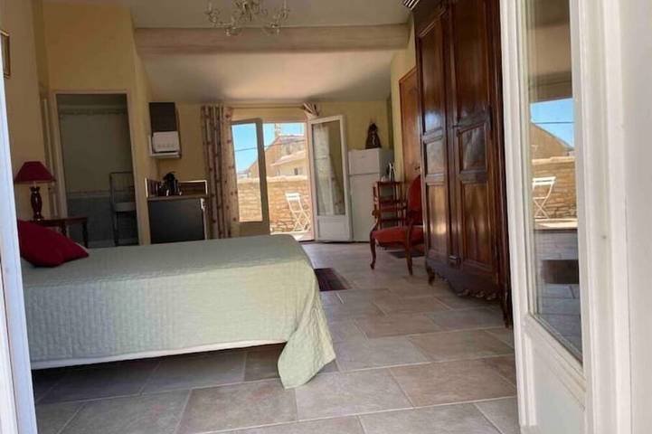 Location de vacances pour 2 personnes, avec Balcon et Jardin à Bezouce - 2
