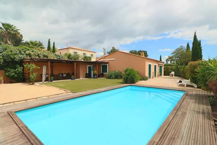 Ferienhaus für 6 Personen, mit Garten und Pool - 1
