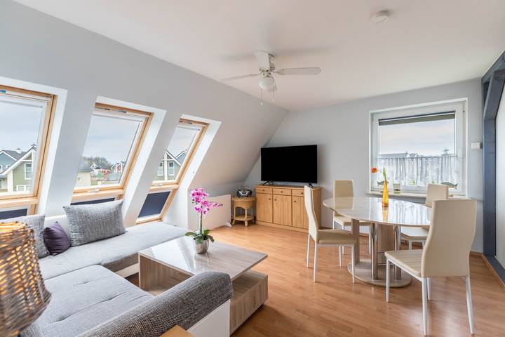 Ferienwohnung für 4 Personen, mit Kinderpool und Balkon sowie Garten - 1
