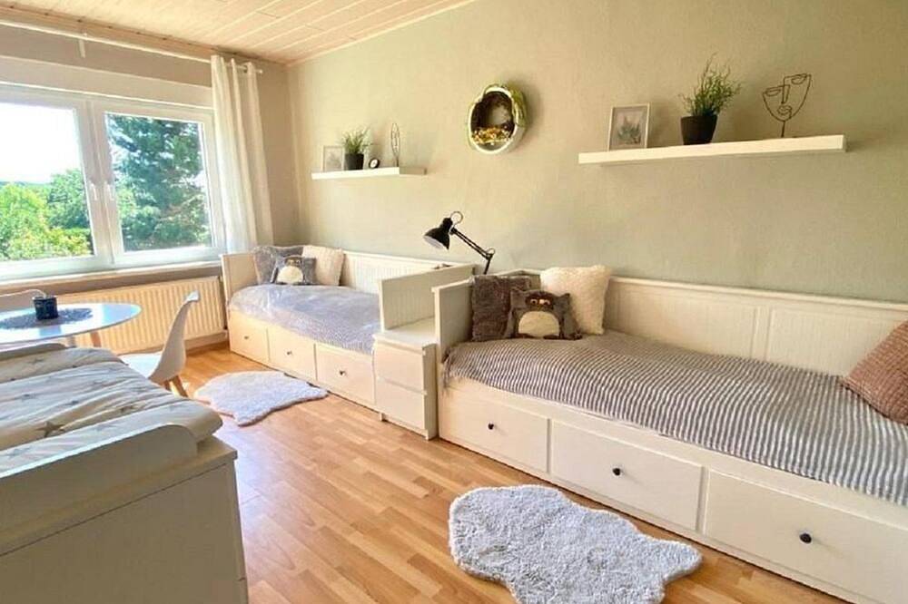 Ganze Wohnung, Ferienhaus Himmelsscheibe - Appartement/Fewo, Bad, Wc in Querfurt, Saale-Unstrut