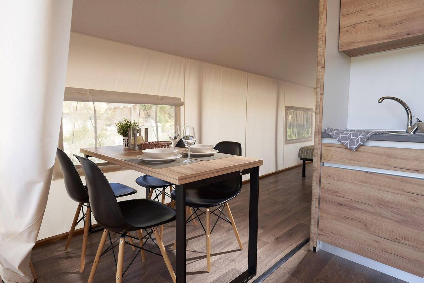 Europarcs Reestervallei — Glampingtent Luxury 6 in Regio Zwolle