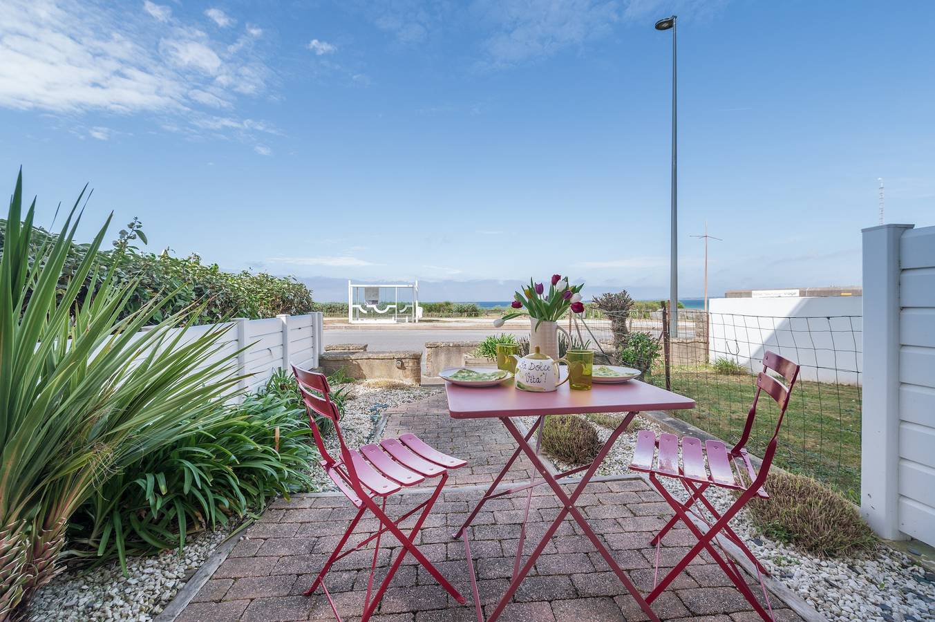 Ganze Wohnung, Ferienwohnung 'Le Nid De Keragan' mit Meerblick, privater Terrasse und Wi-Fi in Le Fort-Bloqué, Ploemeur