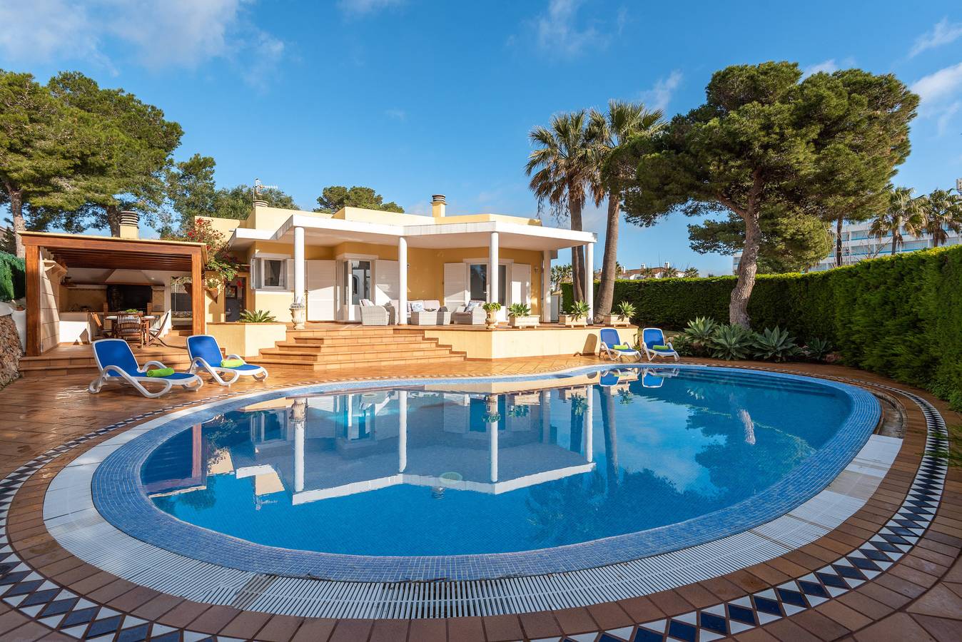 Villa Moll Moll in Cala Blanca, Ciutadella