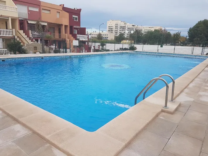 Casa de vacaciones para 6 personas, con piscina además de vistas y jardín, Se admiten mascotas - 1