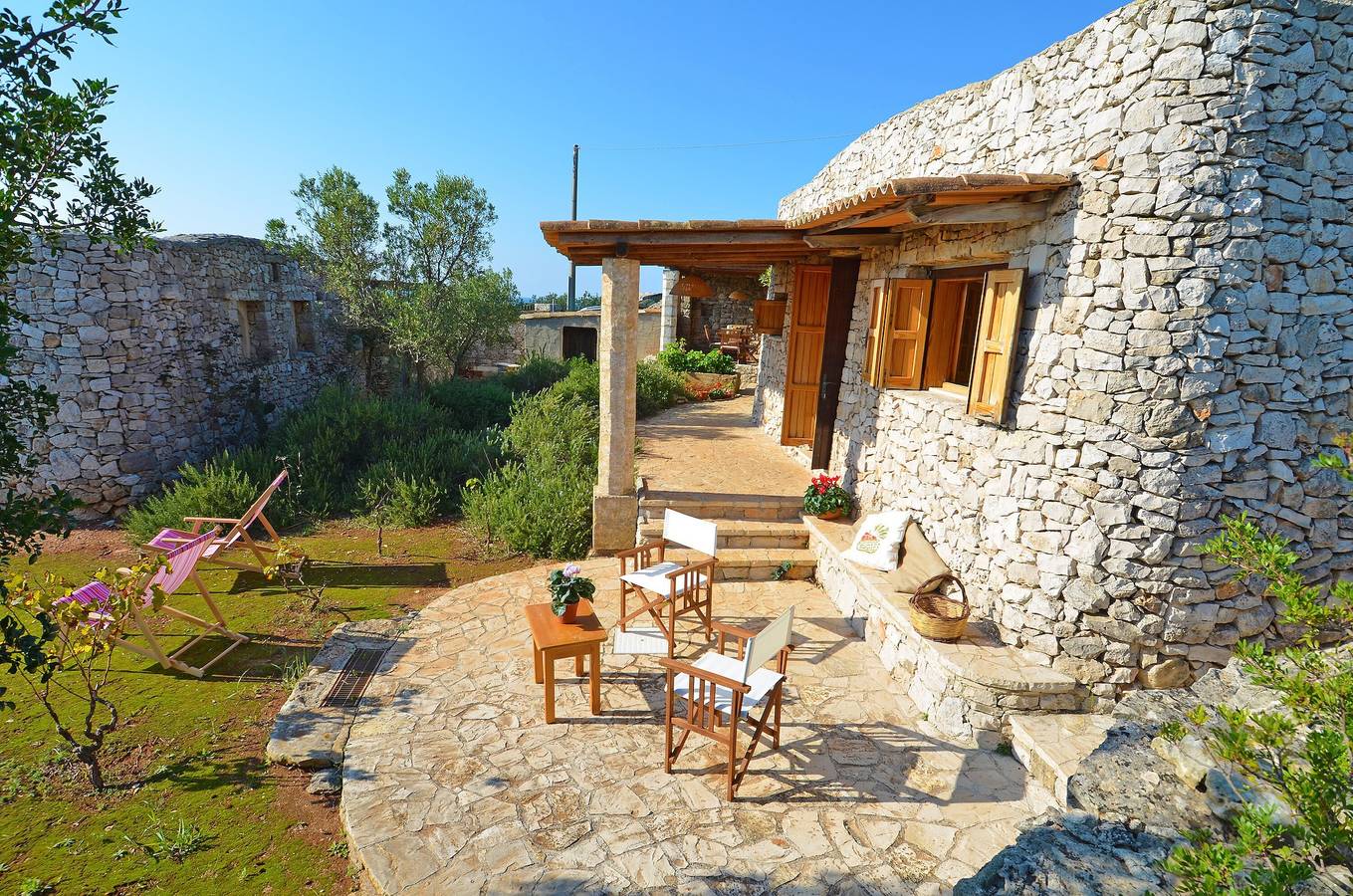 Villa 'Casa Vite 1' con Vista Mare, Wi-Fi e Aria Condizionata in Marina di San Gregorio, Patù