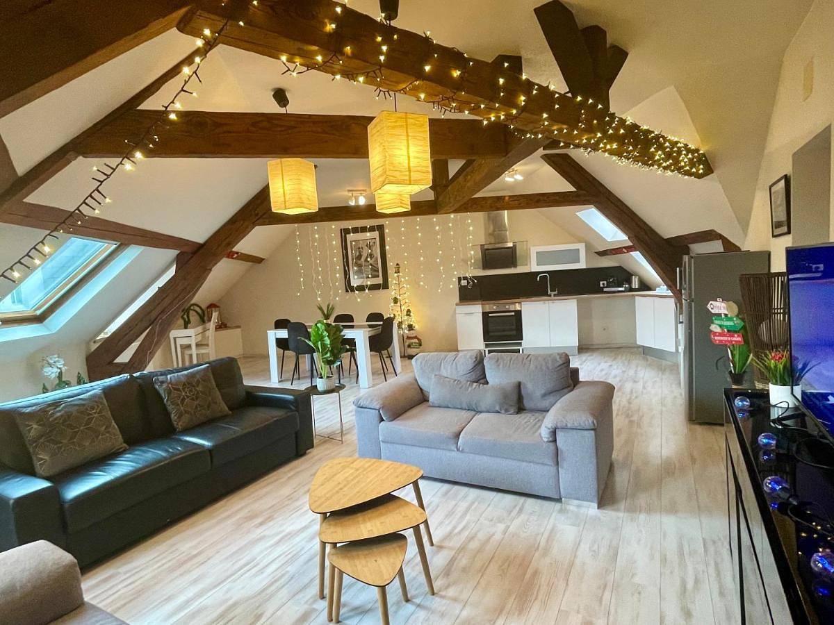 Appartement entier, Three-Bedroom Apartment in Montluçon, Région de Montluçon