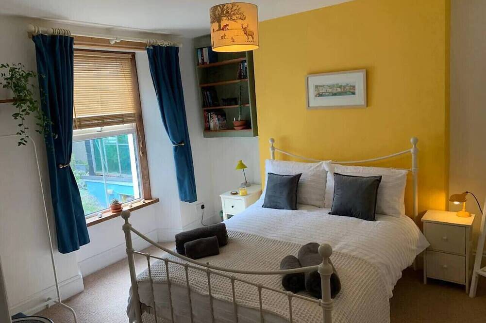 Entire apartment, `Langton` - Best Views in Falmouth! in Falmouth (Cornwall), Cornwall