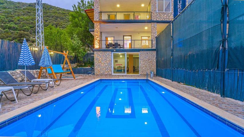 Villa pour 5 personnes, avec jardin ainsi que vue et piscine, animaux acceptés dans Province d'Antalya