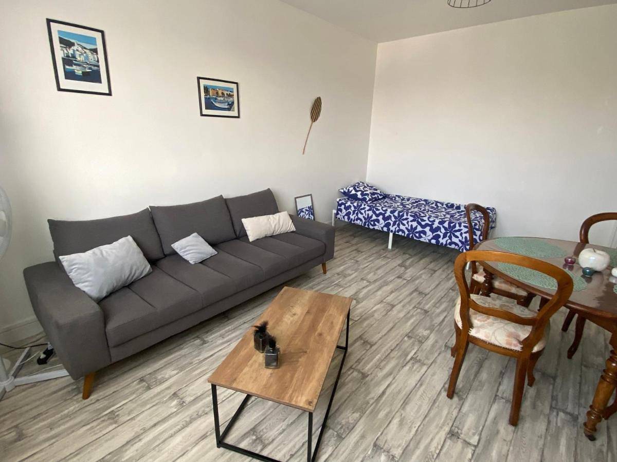 Appartement entier, Appartement 4 personnes, 2 ch, parking gratuit et facile in Montceau-les-Mines, Région de Chalon-sur-Saône