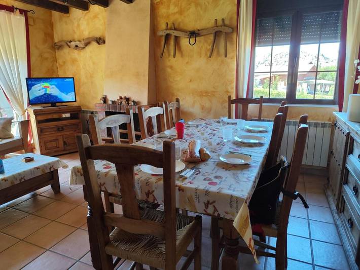 Casa Pico Zapatero: Bergblick, private Terrasse & WLAN in der Sierra de Ávila in Sotalbo, Ávila und Umgebung