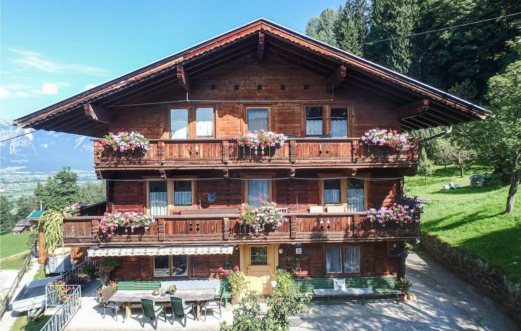 Ferienhaus für 10 Personen, mit Garten im Zillertal - 3