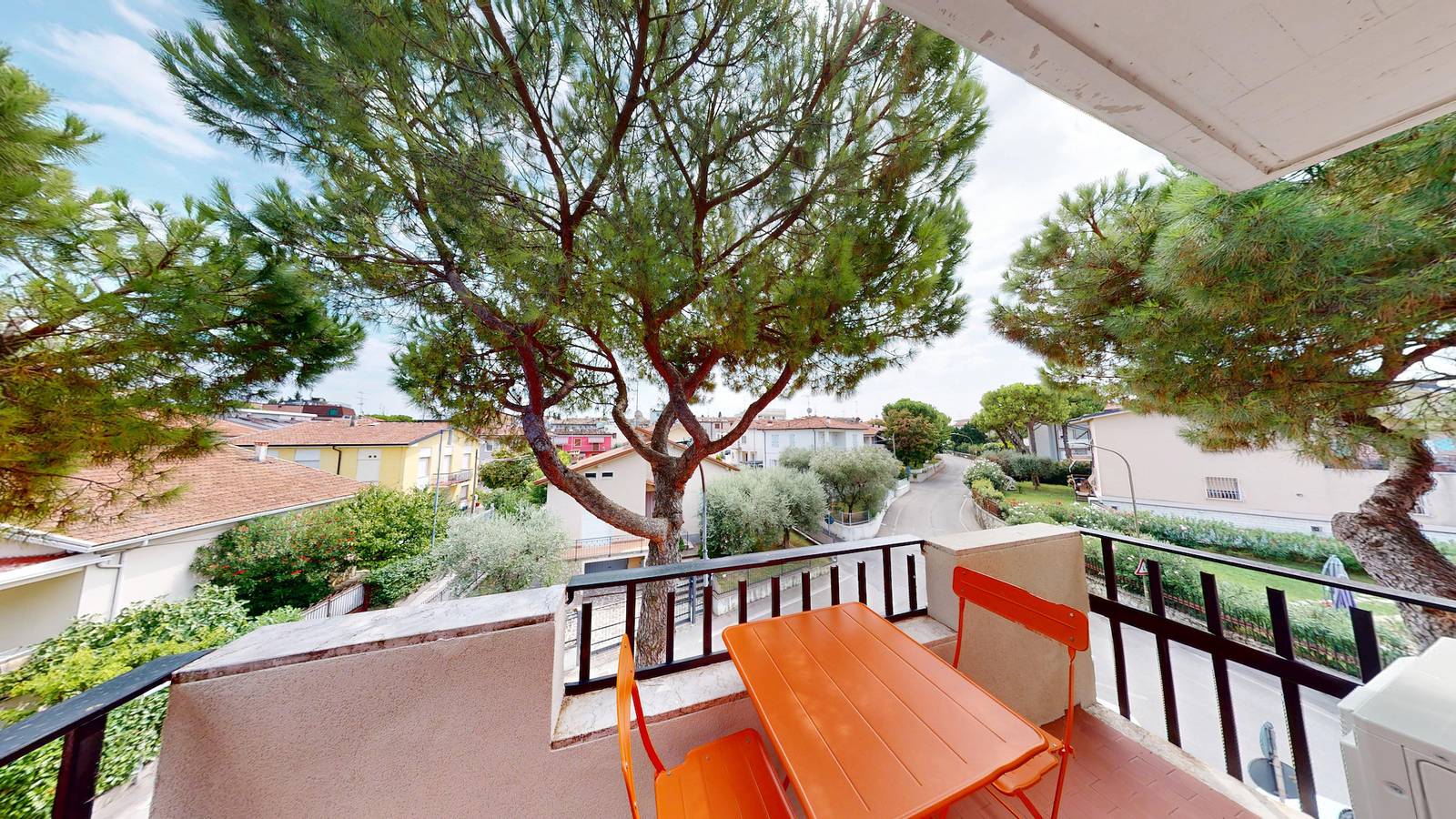 Apartamento entero, La Perla Del Garda Desenzano free wi-fi By Booking in Rivoltella del Garda, Desenzano del Garda