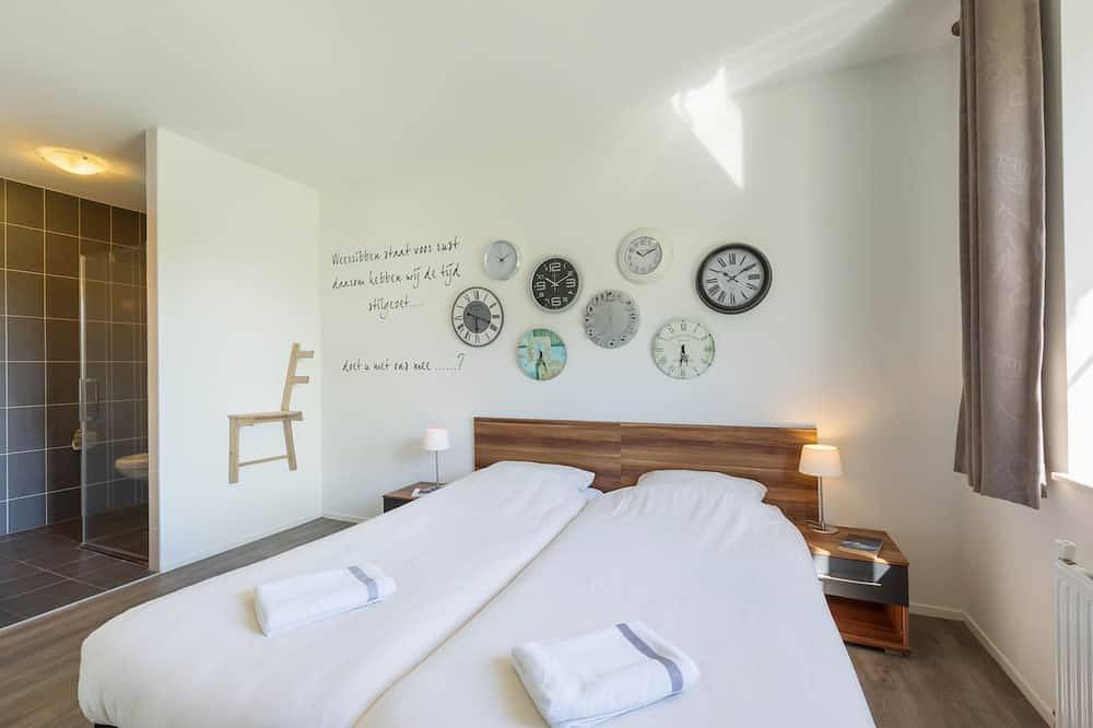 Luxe villa met zes badkamers, gelegen in een natuurgebied in Nationaal Park Weerribben-Wieden