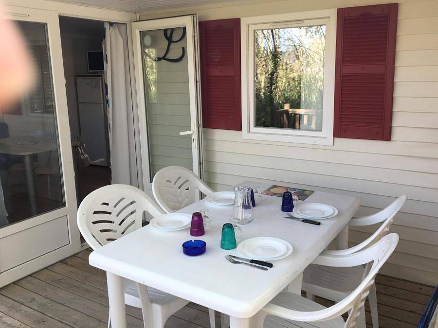 Camping La Tour de France - Mobilheim 4 personen - Eco 2 Schlafzimmer in Latour-de-France, Regionaler Naturpark Corbières-Fenouillèdes