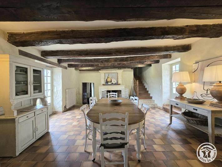 Location de vacances pour 8 personnes, avec jardin ainsi que terrasse et piscine à Savignac-de-Miremont - 3