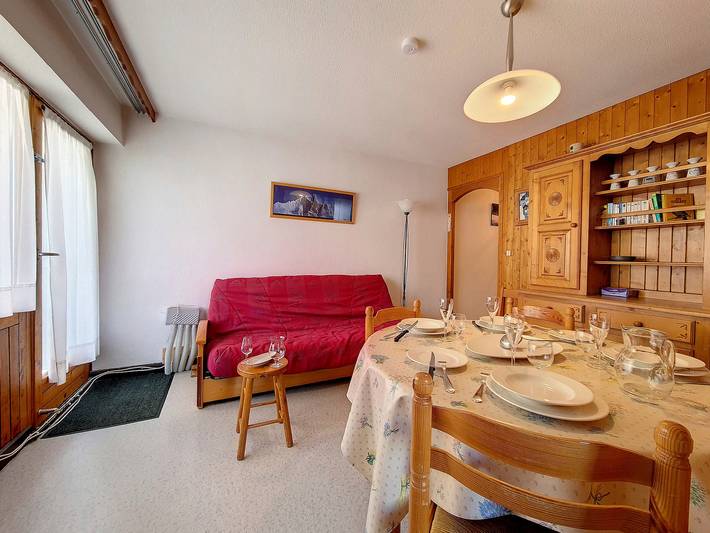 Geheel appartement, Spacious 3-room apartment, ski-in/ski-out, balcony in Les Menuires, Saint-Martin-de-Belleville