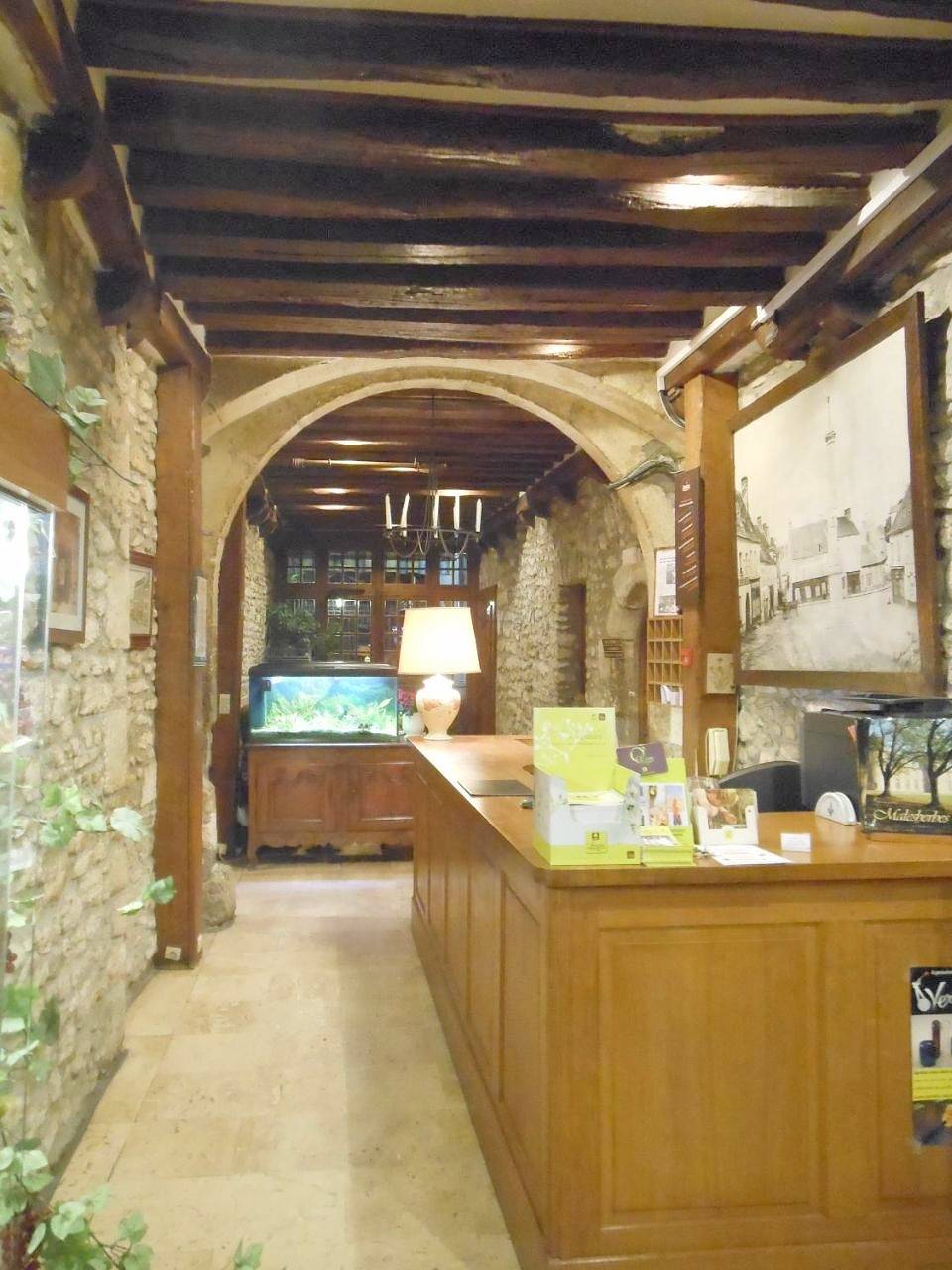 Logis - Hôtel Restaurant l'Ecu de France in Malesherbes, Région de Pithiviers