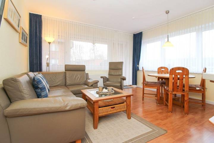 Ferienwohnung für 4 Personen, mit Terrasse und Garten in Norddeich - 2