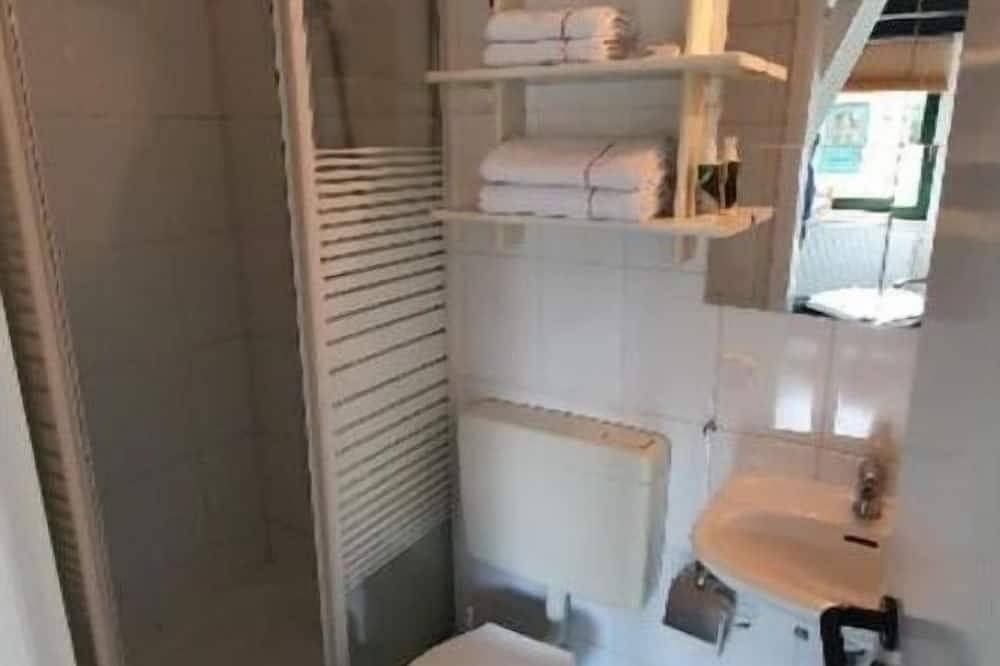 Ganze Wohnung, Manthey, Ferienwohnung - Appartement/Fewo, Dusche, Wc in Klein Rönnau, Kreis Segeberg
