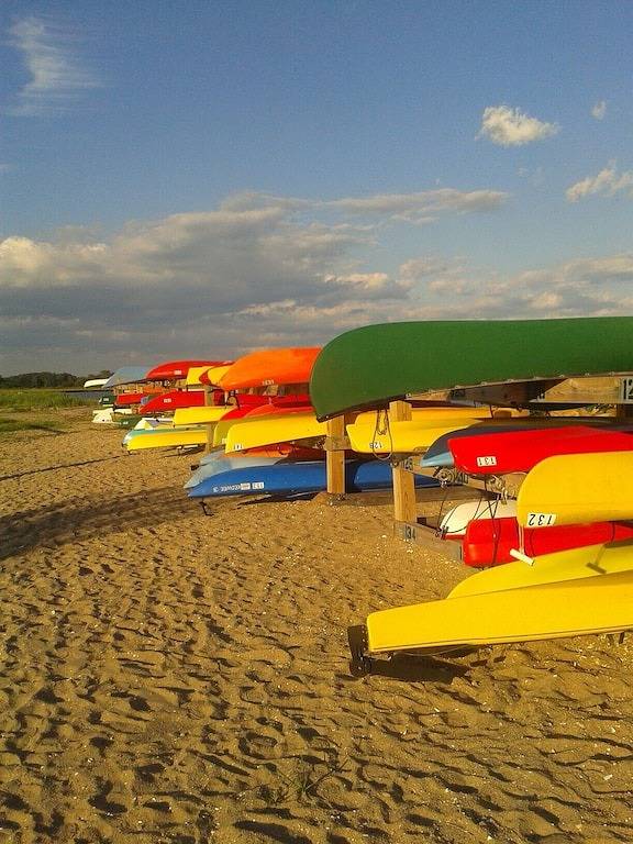 Ruhige Sommeroase mit 2 Schlafzimmern und Blick auf den schönen West River in Guilford, Connecticut