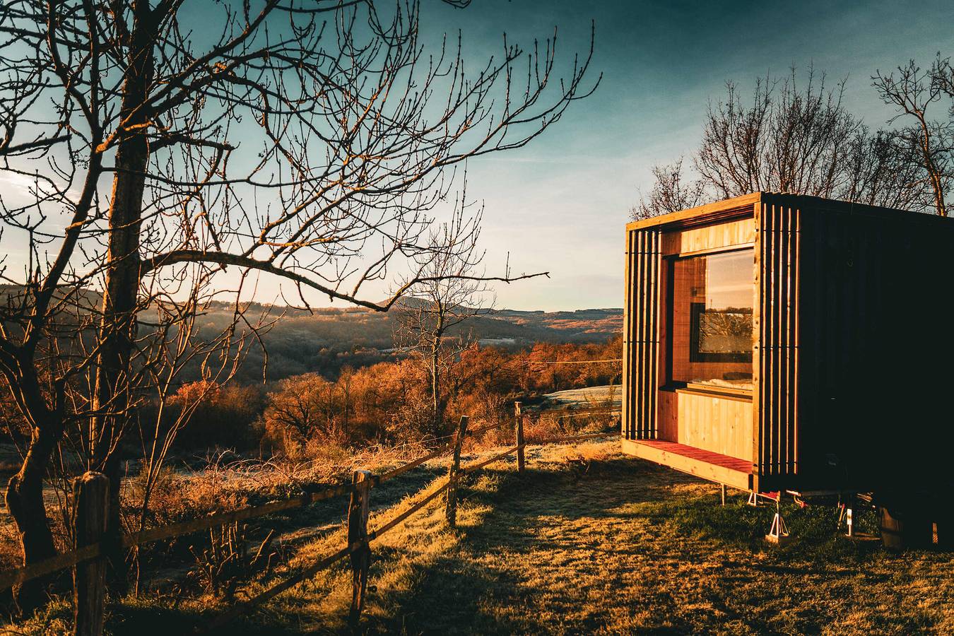 Ferienhaus für 2 Personen mit Garten in Charbonnières-les-Vieilles, Regionaler Naturpark Volcans d'Auvergne