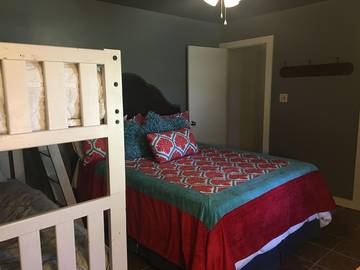 Vacation House for 8 Guests in Possum Kingdom Lake, Texas, Picture 3