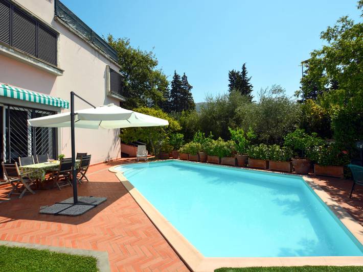 Casa de vacaciones para 6 personas, con terraza y jardín - 1