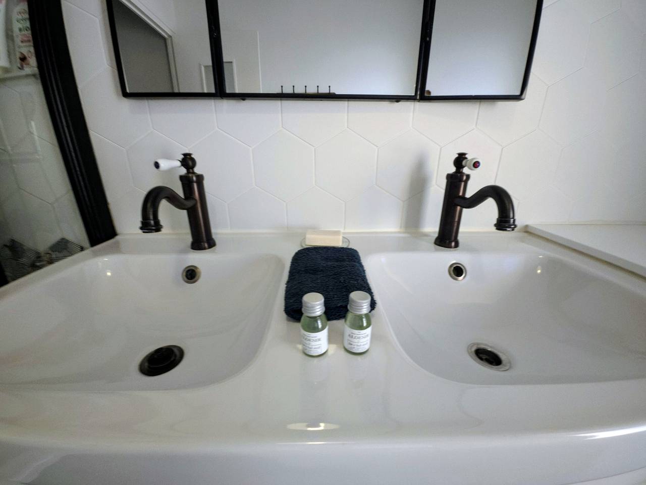 Appartement entier, Appartement calme avec parking - 2 pers. in Auxerre, Région d'Auxerre