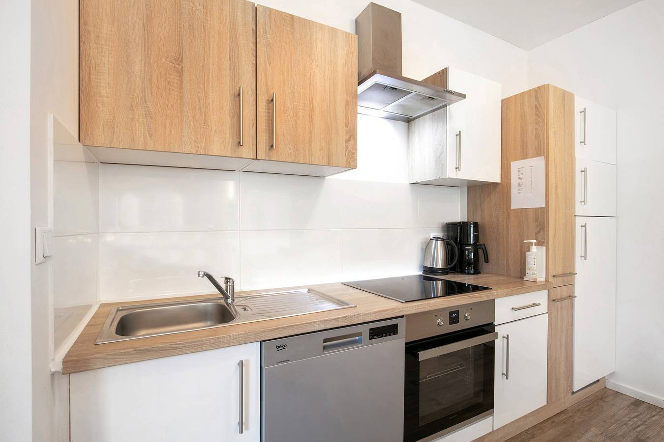 Entire apartment, Apartment 'Appartement Enzian' with Wi-Fi in Berlin Mariendorf, Berlin