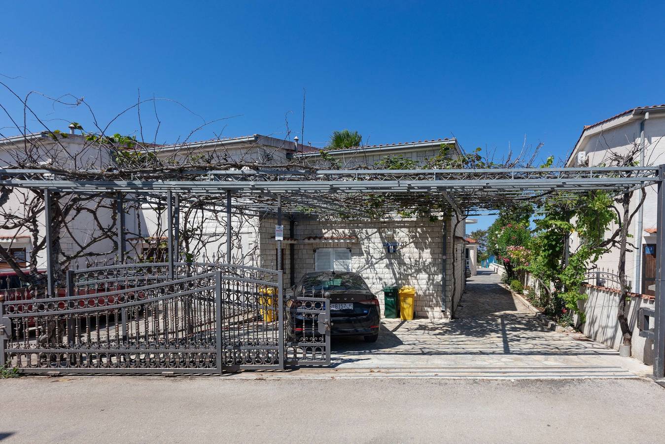 Apartamento entero, Apartamento de una habitación en la playa Rogoznica A-23414-b in Rogoznica, Condado de Šibenik-Knin