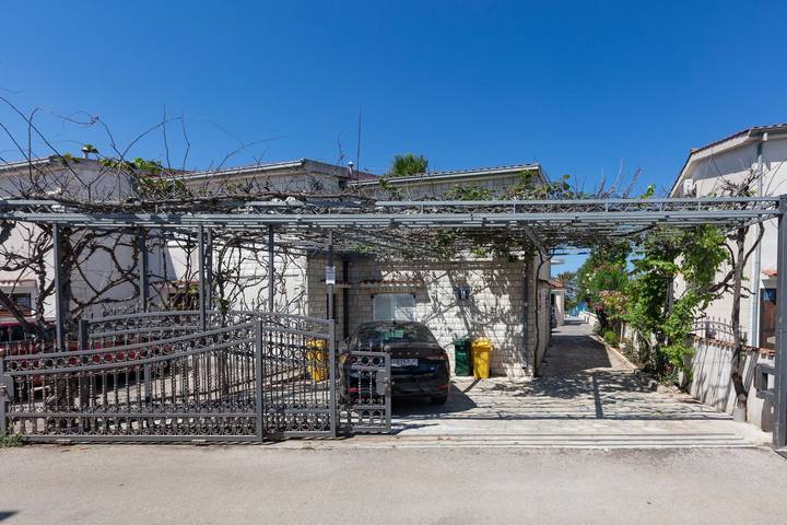 Appartement entier, Appartement d'une chambre prés de la plage Rogoznica A-23414-b in Rogoznica, Šibenik-Knin