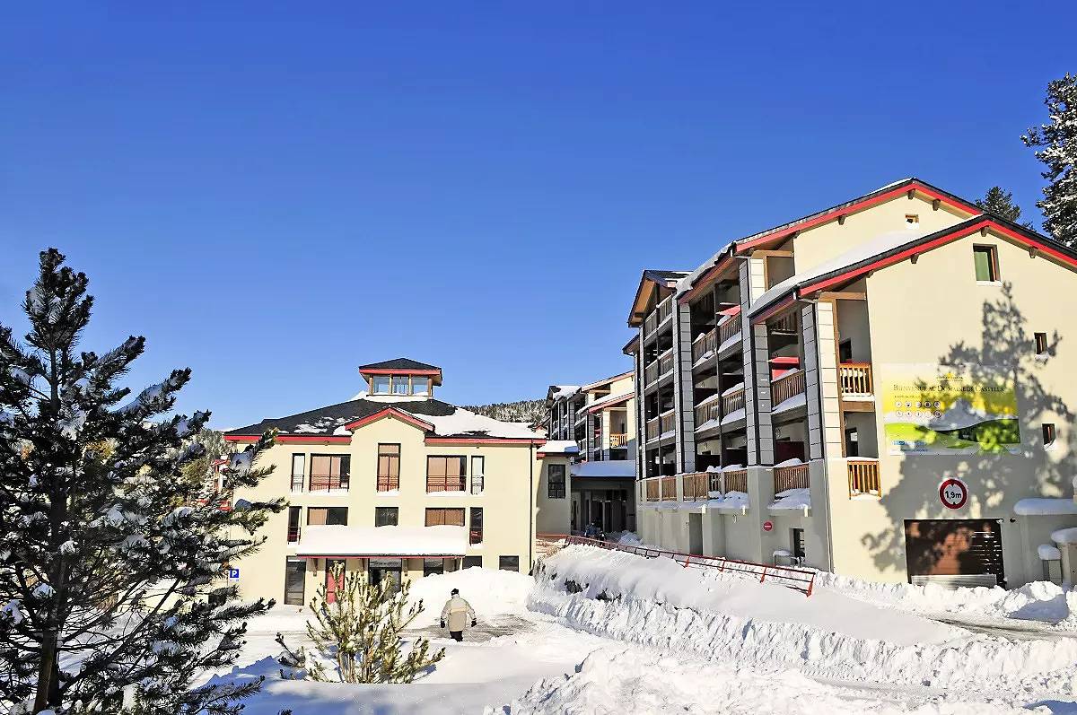 Apartamento entero, Apartamento 2 estancias 4/6 Personas Cabaña in Font-Romeu-Odeillo-Via, Región de Prades (Francia)