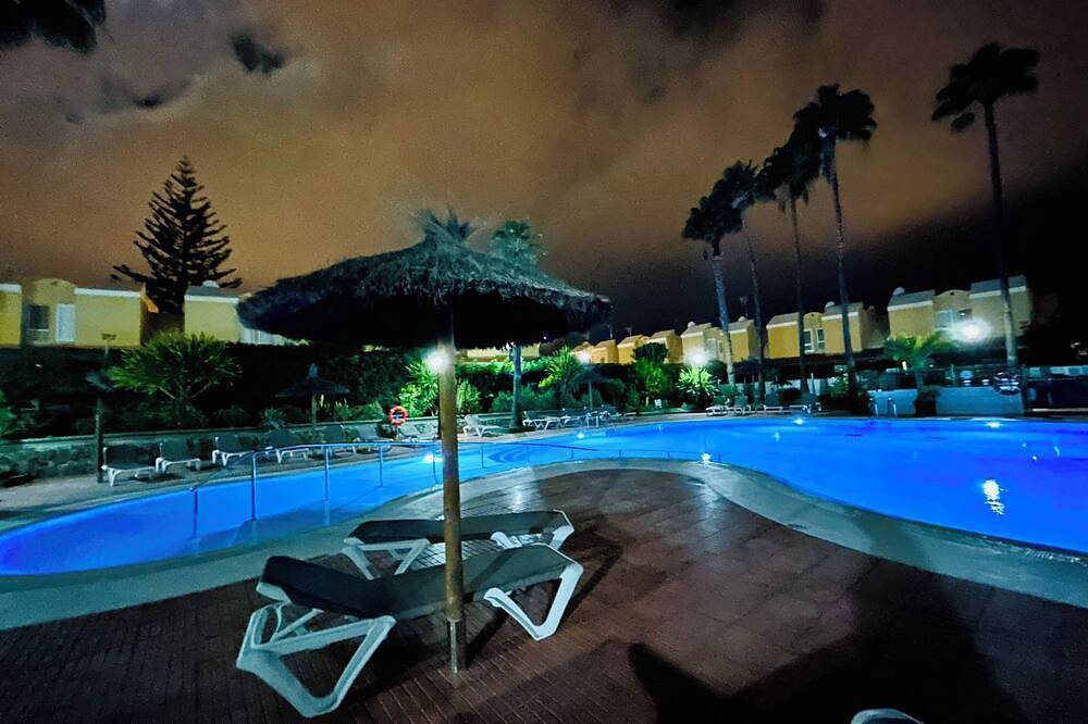 Bungalow acogedor en complejo con piscinas para unas vacaciones espectaculares in Sonnenland, San Bartolomé de Tirajana