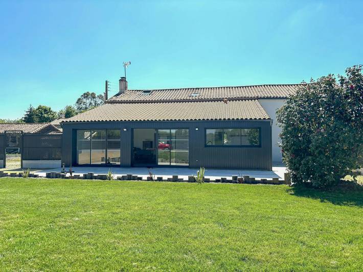 Ferienhaus für 12 Personen, mit Sauna und Terrasse sowie Garten - 1