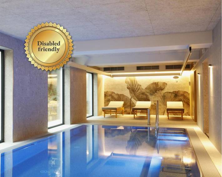 Hôtel pour 2 personnes, avec jardin ainsi que piscine et sauna