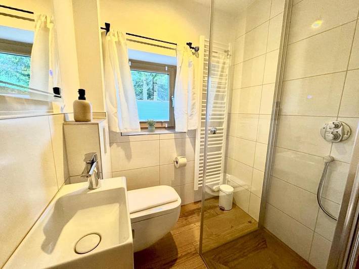 Ferienhaus für 8 Personen, mit Garten und Ausblick sowie Terrasse am Schliersee - 4