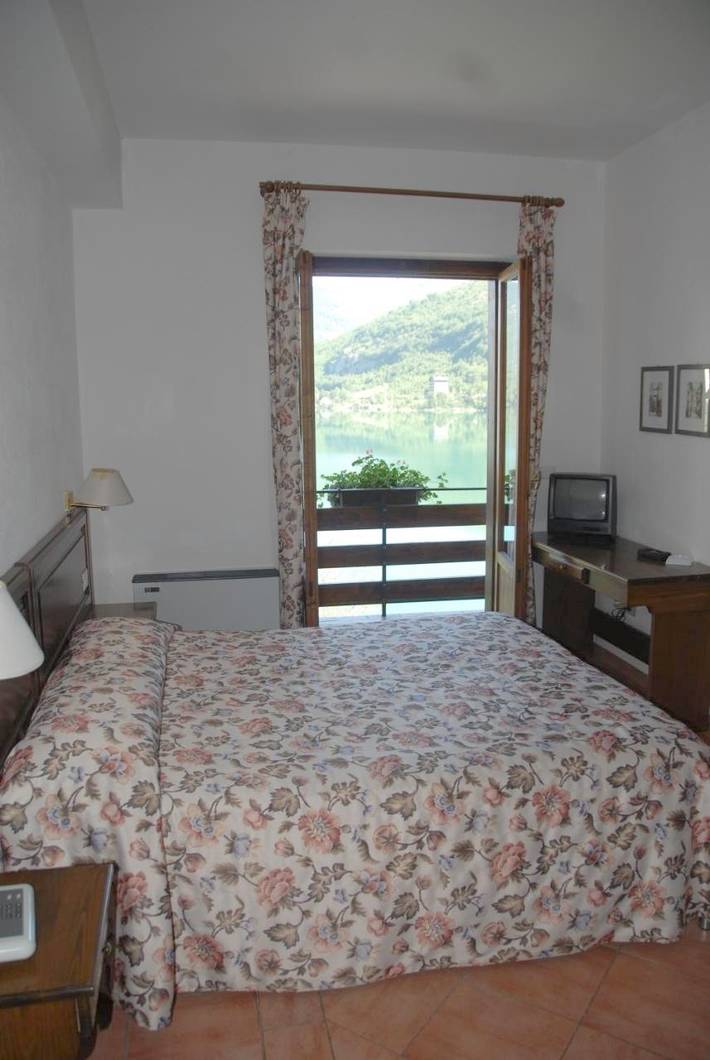 Hôtel pour 2 personnes, avec jardin à Scanno - 4